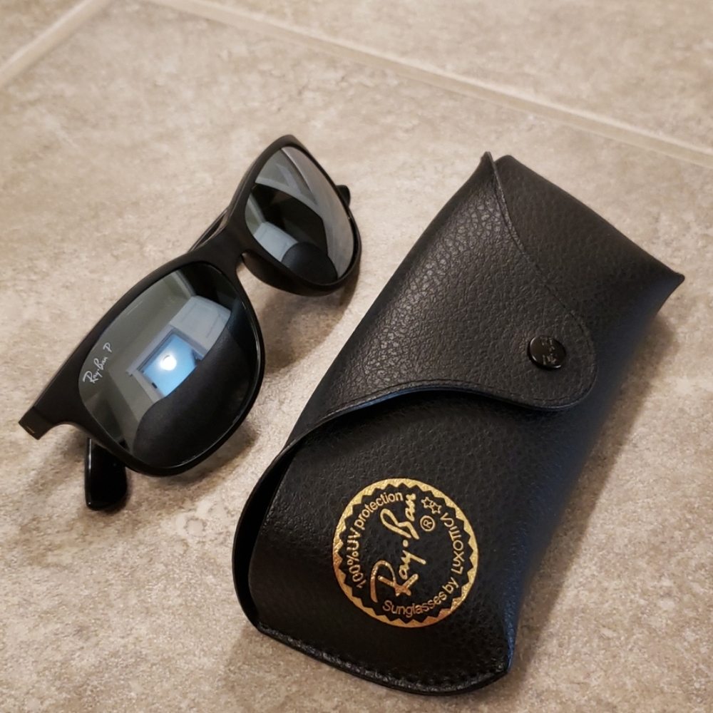 Ray Ban sunglasses with case